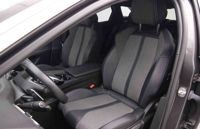 PEUGEOT_PEUGEOT_3008_2549460_6.jpg