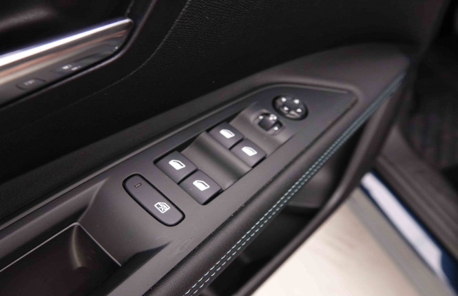 PEUGEOT_PEUGEOT_3008_2549525_21.jpg