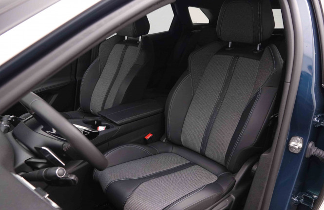 PEUGEOT_PEUGEOT_3008_2549527_7.jpg