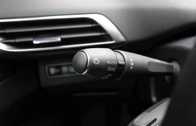 PEUGEOT_PEUGEOT_3008_2550330_15.jpg PEUGEOT_PEUGEOT_3008_2550330_15.jpg