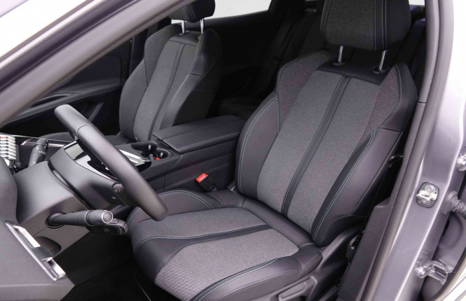 PEUGEOT_PEUGEOT_3008_2550334_6.jpg