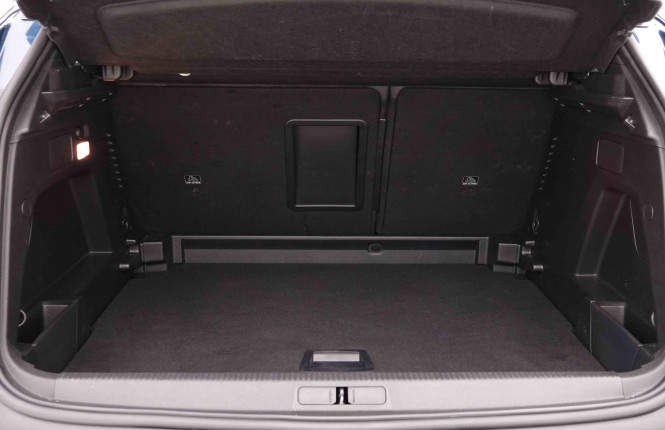 PEUGEOT_PEUGEOT_3008_2550335_5.jpg