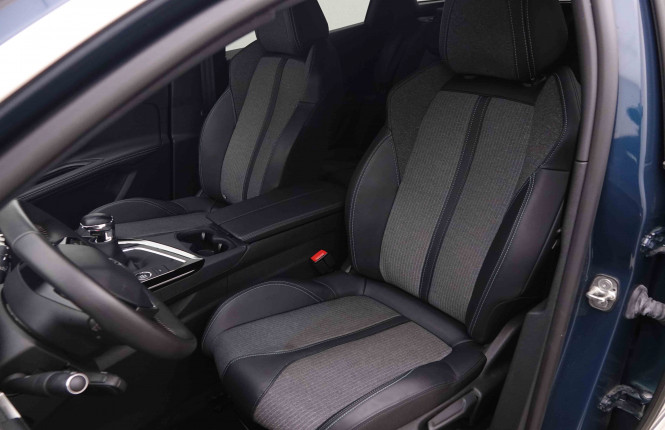 PEUGEOT_PEUGEOT_3008_2550338_6.jpg
