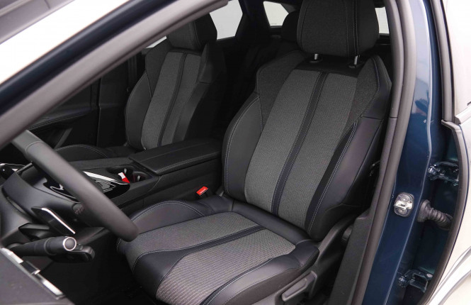 PEUGEOT_PEUGEOT_3008_2550342_7.jpg