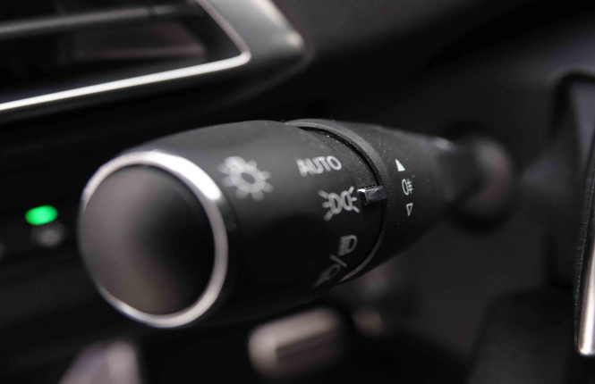 PEUGEOT_PEUGEOT_3008_2550594_18.jpg