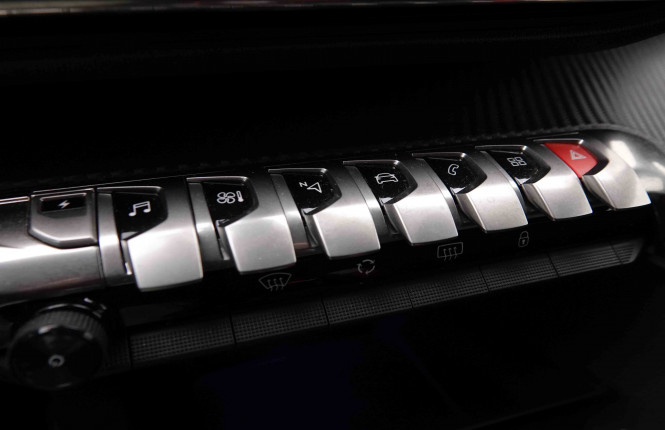 PEUGEOT_PEUGEOT_3008_2550934_14.jpg PEUGEOT_PEUGEOT_3008_2550934_14.jpg
