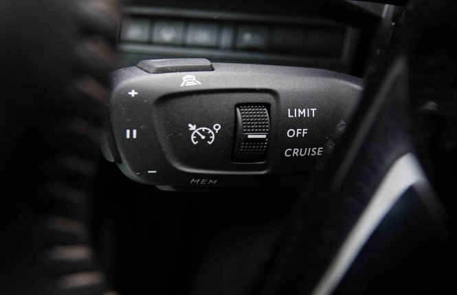 PEUGEOT_PEUGEOT_3008_2550934_18.jpg PEUGEOT_PEUGEOT_3008_2550934_18.jpg