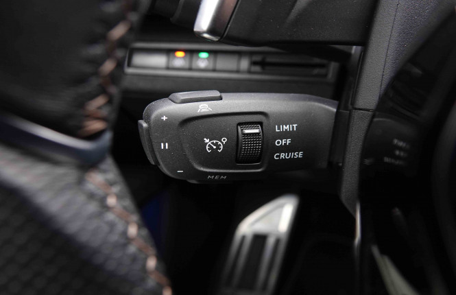 PEUGEOT_PEUGEOT_3008_2550993_18.jpg PEUGEOT_PEUGEOT_3008_2550993_18.jpg