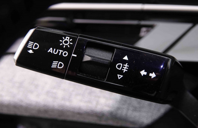 PEUGEOT_PEUGEOT_3008_2551075_15.jpg PEUGEOT_PEUGEOT_3008_2551075_15.jpg