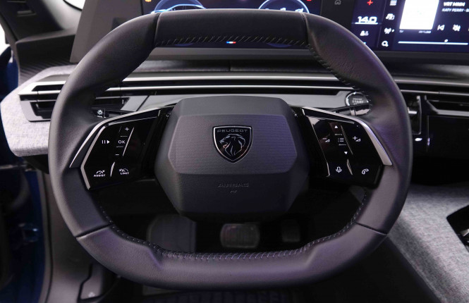 PEUGEOT_PEUGEOT_3008_2551075_8.jpg PEUGEOT_PEUGEOT_3008_2551075_8.jpg