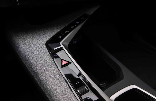 PEUGEOT_PEUGEOT_3008_2551076_14.jpg PEUGEOT_PEUGEOT_3008_2551076_14.jpg