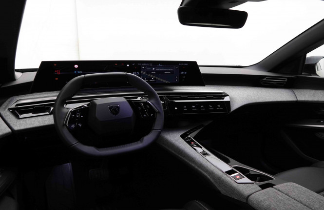 PEUGEOT_PEUGEOT_3008_2551228_7.jpg