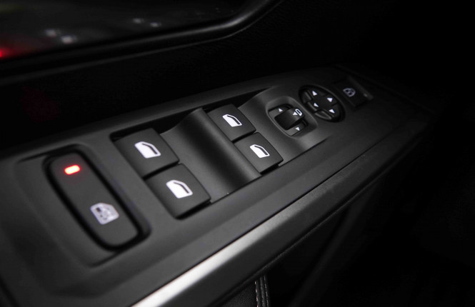 PEUGEOT_PEUGEOT_3008_2551229_21.jpg PEUGEOT_PEUGEOT_3008_2551229_21.jpg