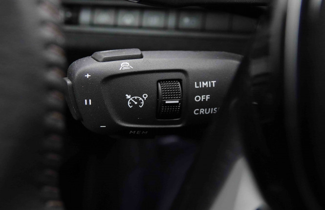 PEUGEOT_PEUGEOT_3008_2551344_18.jpg PEUGEOT_PEUGEOT_3008_2551344_18.jpg