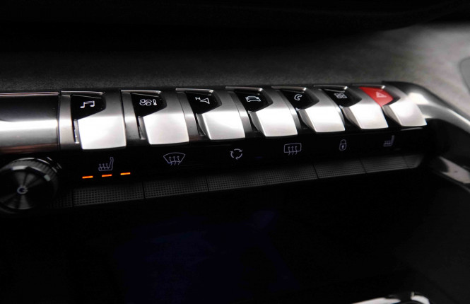 PEUGEOT_PEUGEOT_3008_2652810_14.jpg