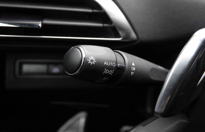 PEUGEOT_PEUGEOT_3008_2652810_17.jpg