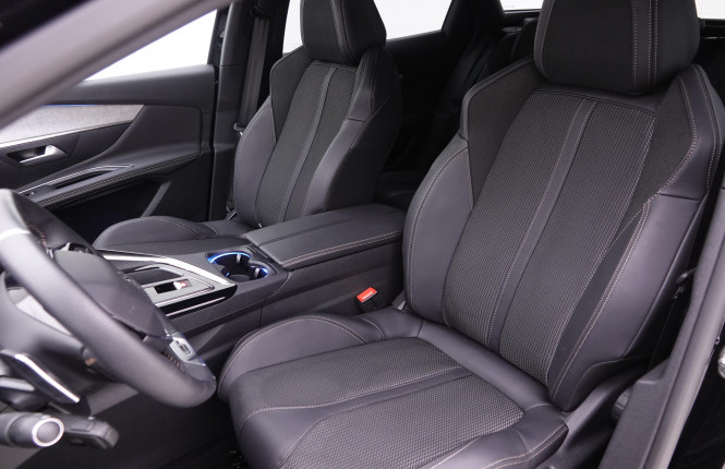 PEUGEOT_PEUGEOT_3008_2652810_31.jpg