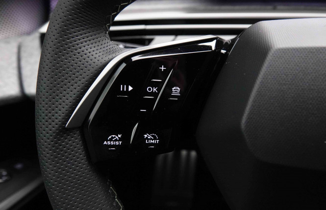 PEUGEOT_PEUGEOT_3008_2652910_19.jpg PEUGEOT_PEUGEOT_3008_2652910_19.jpg