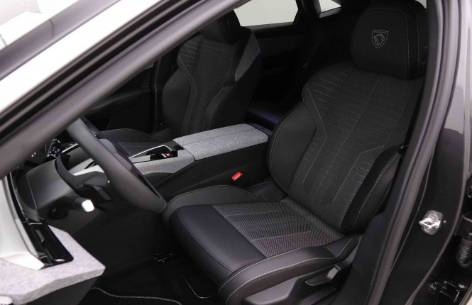PEUGEOT_PEUGEOT_3008_2652911_7.jpg