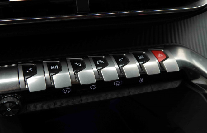 PEUGEOT_PEUGEOT_3008_2653108_13.jpg
