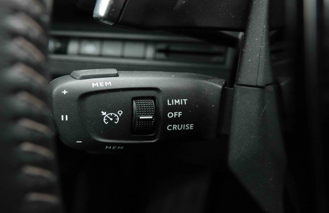 PEUGEOT_PEUGEOT_3008_2653112_18.jpg