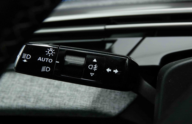 PEUGEOT_PEUGEOT_3008_2653569_17.jpg