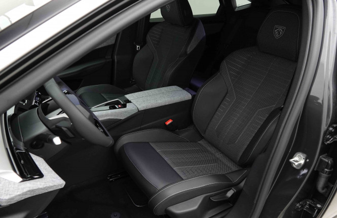 PEUGEOT_PEUGEOT_3008_2654007_7.jpg