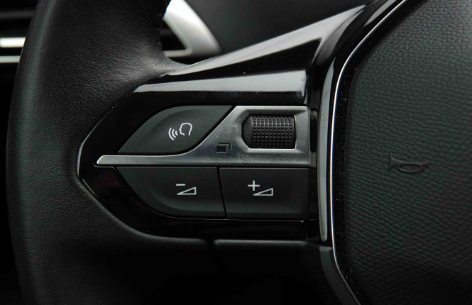 PEUGEOT_PEUGEOT_3008_2654532_19.jpg PEUGEOT_PEUGEOT_3008_2654532_19.jpg