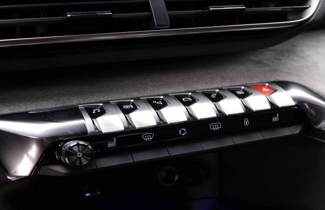 PEUGEOT_PEUGEOT_3008_2654709_14.jpg
