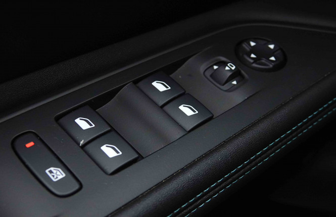 PEUGEOT_PEUGEOT_3008_2655042_22.jpg