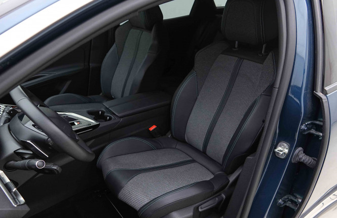 PEUGEOT_PEUGEOT_3008_2655042_6.jpg