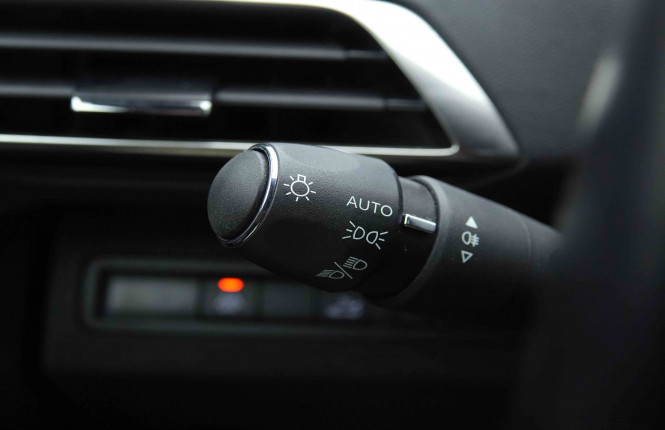 PEUGEOT_PEUGEOT_3008_2655125_16.jpg