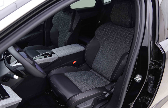 PEUGEOT_PEUGEOT_3008_2655266_6.jpg