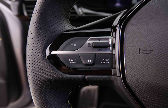 PEUGEOT_PEUGEOT_308_2547829_17.jpg