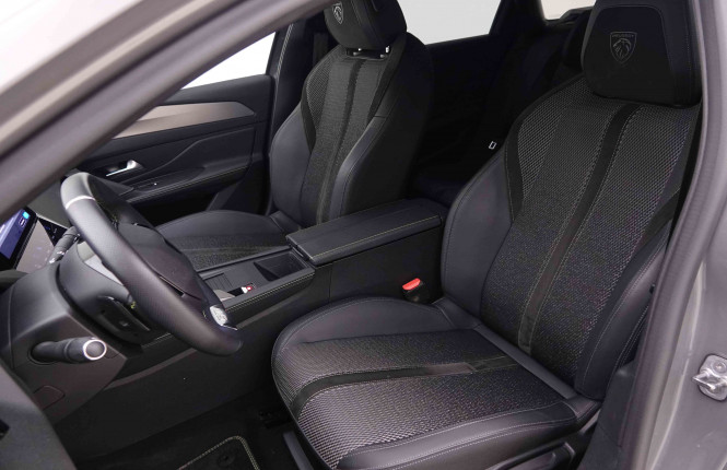 PEUGEOT_PEUGEOT_308_2547836_6.jpg