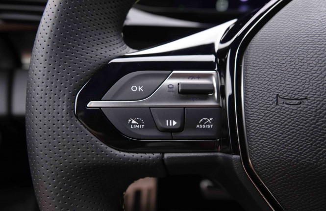 PEUGEOT_PEUGEOT_308_2548372_17.jpg
