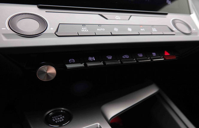 PEUGEOT_PEUGEOT_308_2549658_14.jpg