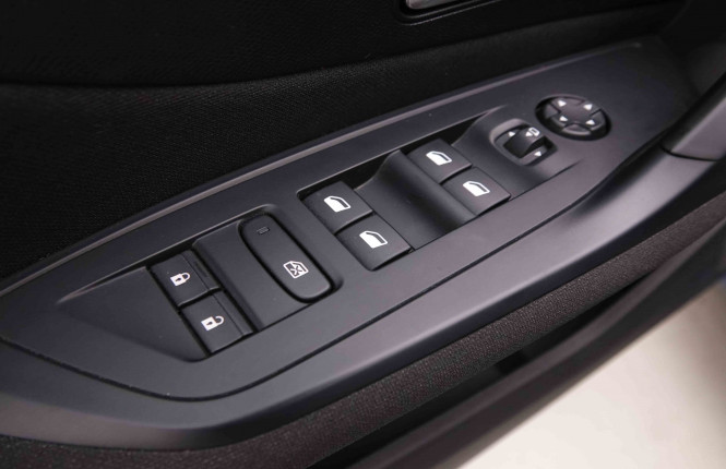 PEUGEOT_PEUGEOT_308_2550394_19.jpg PEUGEOT_PEUGEOT_308_2550394_19.jpg