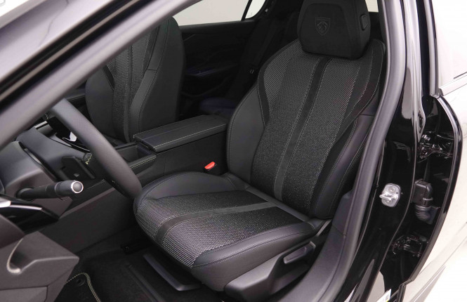 PEUGEOT_PEUGEOT_308_2550560_6.jpg