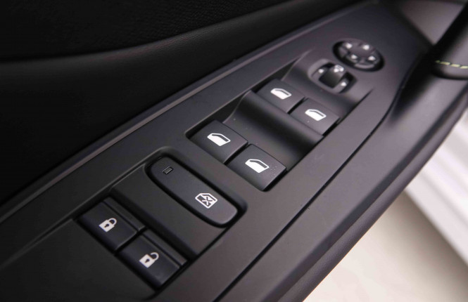 PEUGEOT_PEUGEOT_308_2550655_21.jpg