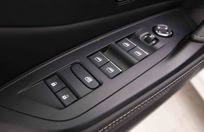 PEUGEOT_PEUGEOT_308_2550698_19.jpg PEUGEOT_PEUGEOT_308_2550698_19.jpg