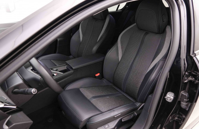 PEUGEOT_PEUGEOT_308_2550923_6.jpg