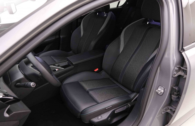 PEUGEOT_PEUGEOT_308_2550926_6.jpg PEUGEOT_PEUGEOT_308_2550926_6.jpg