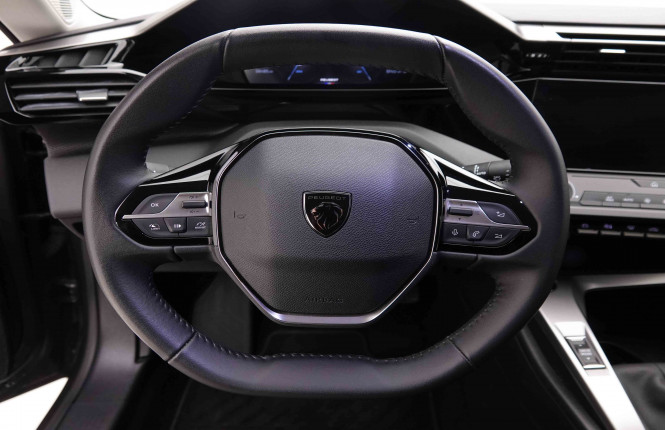 PEUGEOT_PEUGEOT_308_2551249_8.jpg