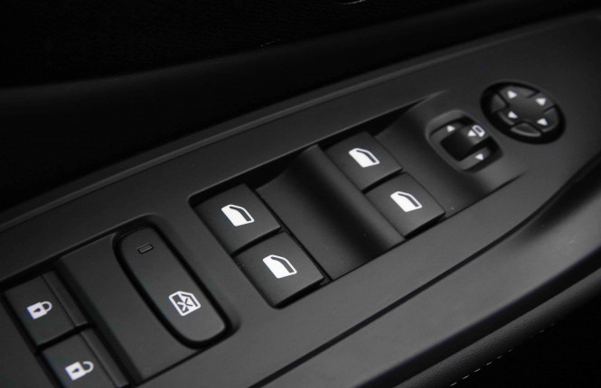 PEUGEOT_PEUGEOT_308_2652096_19.jpg PEUGEOT_PEUGEOT_308_2652096_19.jpg