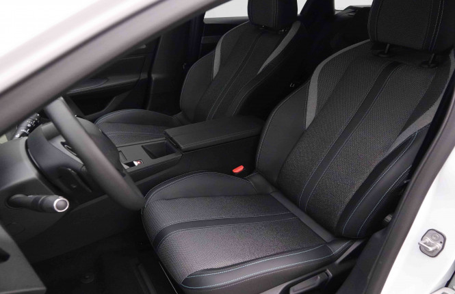 PEUGEOT_PEUGEOT_308_2652099_6.jpg