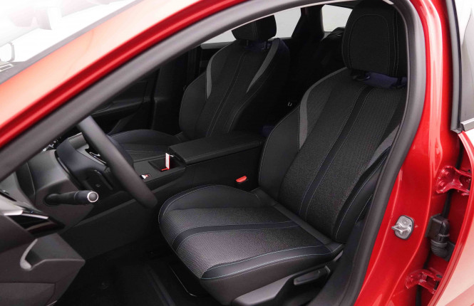 PEUGEOT_PEUGEOT_308_2652101_6.jpg