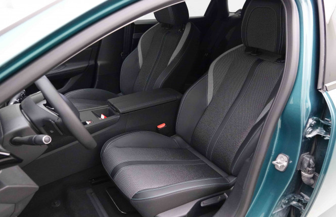 PEUGEOT_PEUGEOT_308_2652102_6.jpg