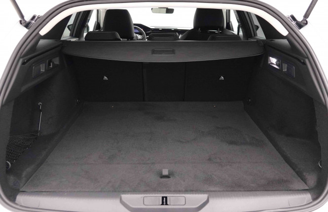 PEUGEOT_PEUGEOT_308_2652260_5.jpg