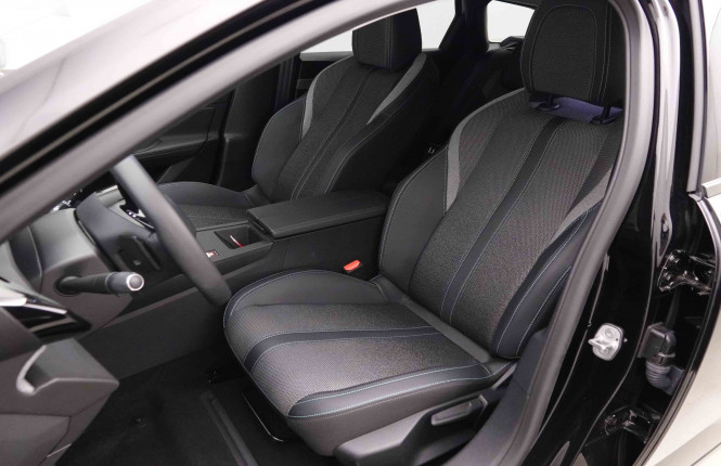PEUGEOT_PEUGEOT_308_2652261_6.jpg